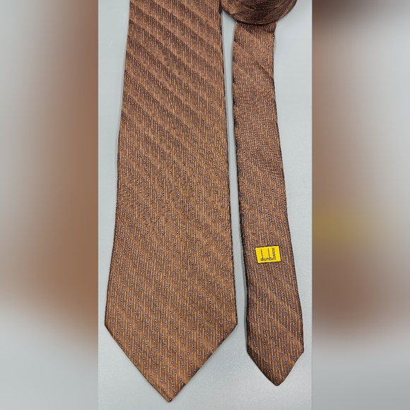 Dunhill London Geometric 100% Silk Men's Tie Brand New With Tags - Picture 7 of 7